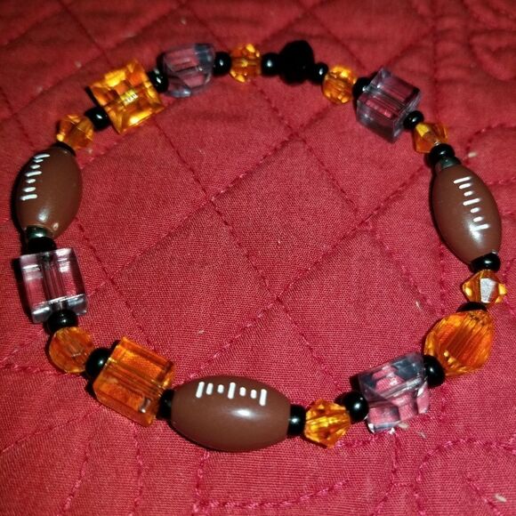 Handmade Football bracelet - Picture 4 of 8